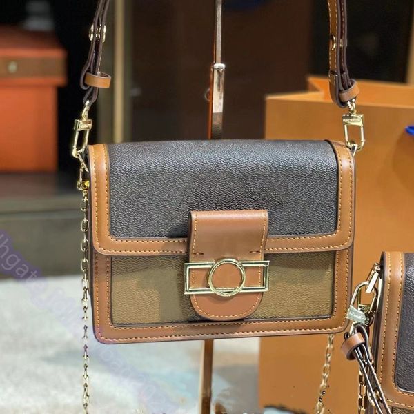 chain cross body handbags leather strap wallets women hasp luxurys designers stars interior zipper pocket fashion purses female practical fa, Red;black
chain cross body handbags leather strap wallets women hasp luxurys designers stars interior zipper pocket fashion purses female practical fa, Red;black