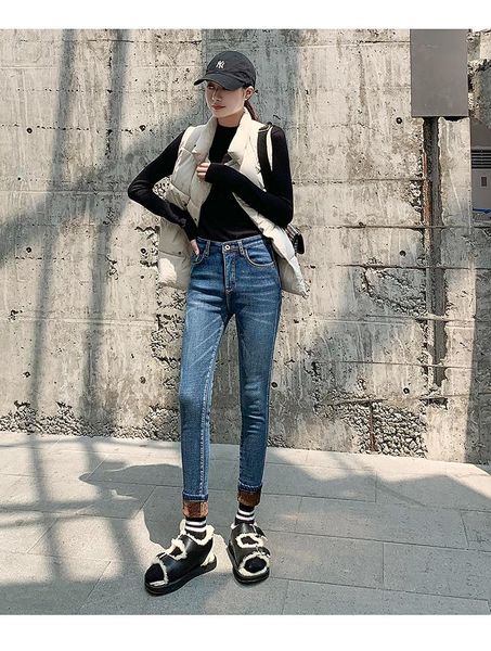 women's jeans 2021winter thick plus velvet women high waist skinny simple fleece warm slim fit stretch ladies casual denim pencil pants, Blue
women's jeans 2021winter thick plus velvet women high waist skinny simple fleece warm slim fit stretch ladies casual denim pencil pants, Blue