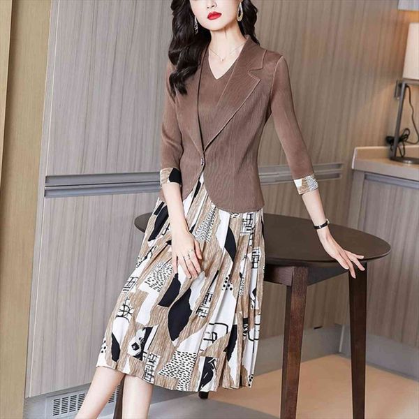 office two piece sets womens tracksuits outfit fashion 3 4 sleeve blazer sleeveless spliced print pleated dress suits spring autumn, Gray
office two piece sets womens tracksuits outfit fashion 3 4 sleeve blazer sleeveless spliced print pleated dress suits spring autumn, Gray