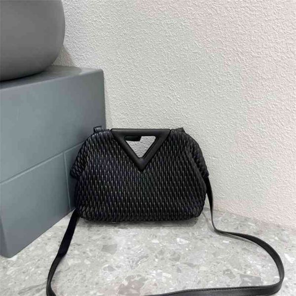 outlet rted triangle real cow leather ins same clip candy cloud bag portable one shoulder slant cross hand women's luxuryss designerss
outlet rted triangle real cow leather ins same clip candy cloud bag portable one shoulder slant cross hand women's luxuryss designerss