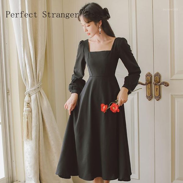 casual dresses 2021 autumn arrival retro long sleeve square collar collect waist women dress, Black;gray
casual dresses 2021 autumn arrival retro long sleeve square collar collect waist women dress, Black;gray