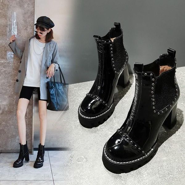 boots 2021 winter plush patent leather thick heel high women's round head fashion rivet straight, Black
boots 2021 winter plush patent leather thick heel high women's round head fashion rivet straight, Black