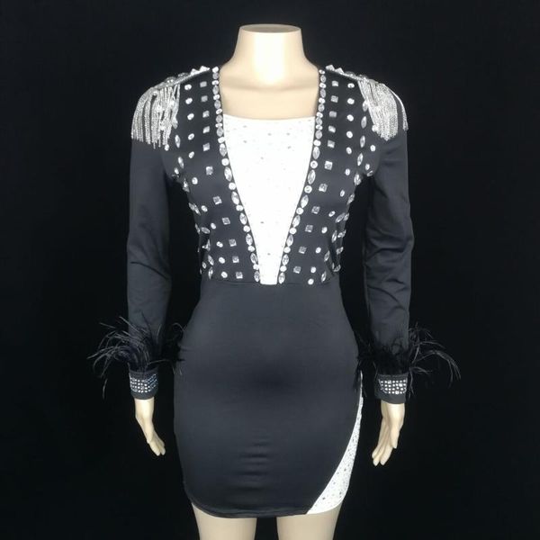 casual dresses tassels dress spring women mesh rhinestones long sleeve short fashion celebration party bar nightclub singer costume, Black;gray
casual dresses tassels dress spring women mesh rhinestones long sleeve short fashion celebration party bar nightclub singer costume, Black;gray