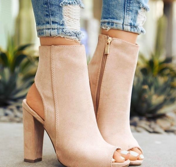414243 size selling new type high heel fish mouth booties foreign trade large size shoes booties direct supply wholesale, Black
414243 size selling new type high heel fish mouth booties foreign trade large size shoes booties direct supply wholesale, Black