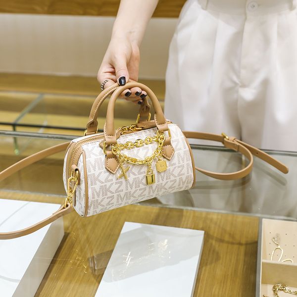 hong kong little mkz boston women's 2021 summer new fashion versatile diagonal cross portable trendy pillow bag
hong kong little mkz boston women's 2021 summer new fashion versatile diagonal cross portable trendy pillow bag