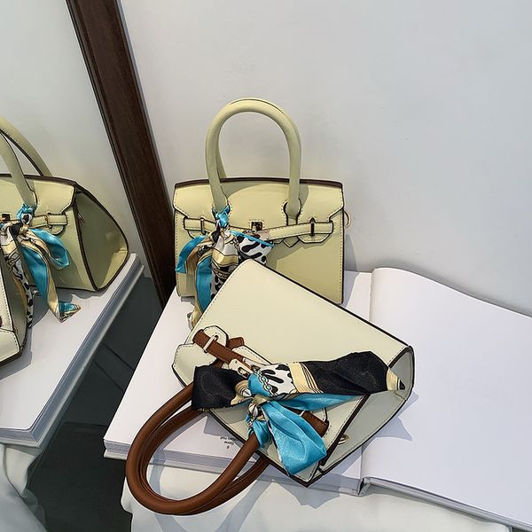 small 2021 new summer tide korean fashion versatile one shoulder messenger kelly women's bag
small 2021 new summer tide korean fashion versatile one shoulder messenger kelly women's bag