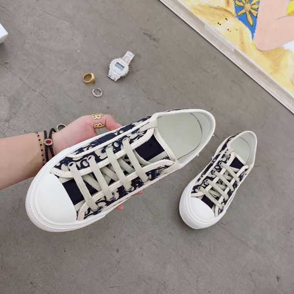 2022 latest tiktok shoe dor sneakers,designer shoes for women canvas sneaker tiktok popular product walk'n'dor rubber sole with st, Red;white
2022 latest tiktok shoe dor sneakers,designer shoes for women canvas sneaker tiktok popular product walk'n'dor rubber sole with st, Red;white