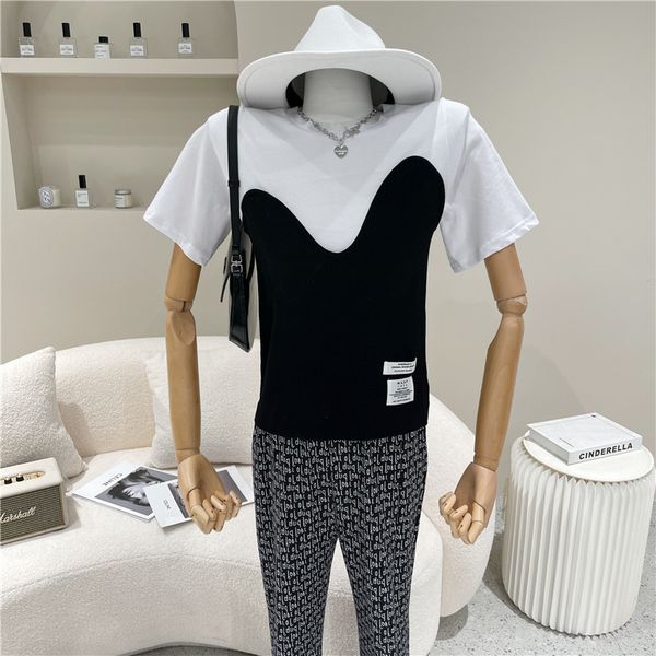 female niche design 2021 knitting fashion false stitch contrast two superior pieces around the neck short sleeve shirt, White
female niche design 2021 knitting fashion false stitch contrast two superior pieces around the neck short sleeve shirt, White