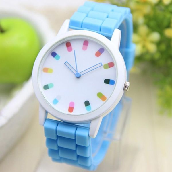 wristwatches 2021 silicone watch jelly candy color student children quartz, Slivery;brown
wristwatches 2021 silicone watch jelly candy color student children quartz, Slivery;brown
