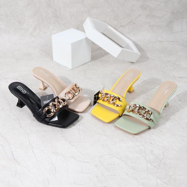 slippers km-roya 2021 fashion ladies shoes slides female sandals nude yellow chain high heels pumps woman, Black
slippers km-roya 2021 fashion ladies shoes slides female sandals nude yellow chain high heels pumps woman, Black