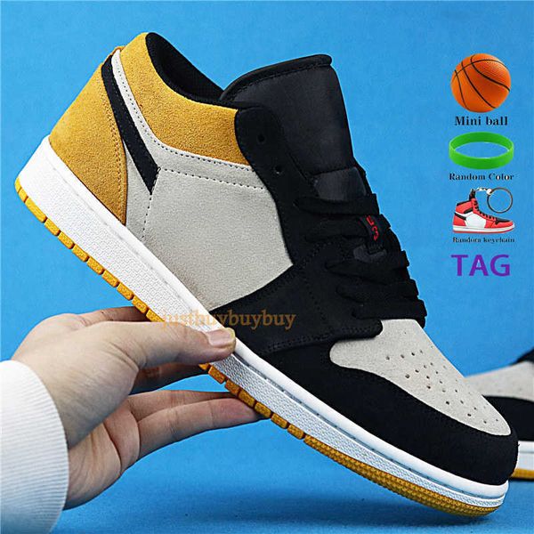 low 1 1s mens basketball shoes unc og sp travis scotts paris royal toe pine green triple white men trainers women sneakers84g0
low 1 1s mens basketball shoes unc og sp travis scotts paris royal toe pine green triple white men trainers women sneakers84g0