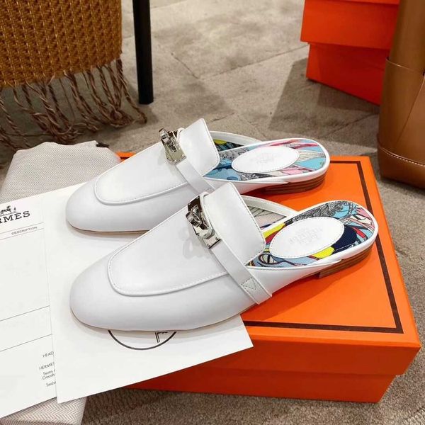 slipper baotou kelly button half slippers 2020 new home h leather versatile muller shoeszly, Black
slipper baotou kelly button half slippers 2020 new home h leather versatile muller shoeszly, Black