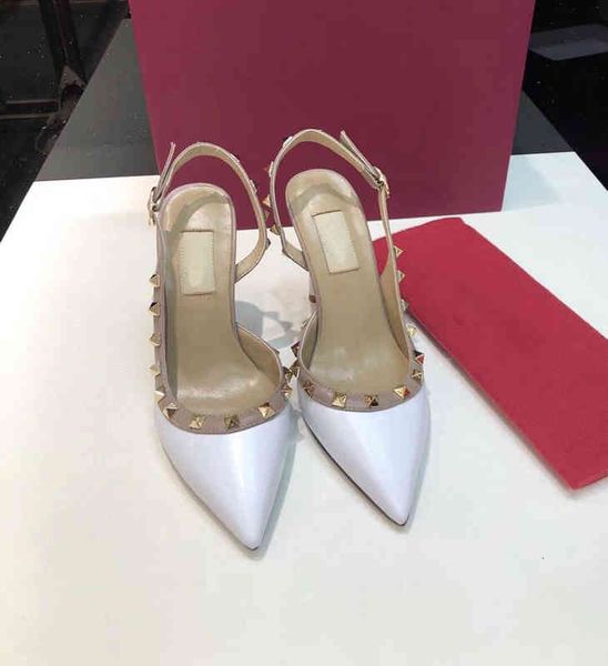 luxury designer valening women shoes high heels letter dress party sandals holiday pointy fashionable leather a92, Black
luxury designer valening women shoes high heels letter dress party sandals holiday pointy fashionable leather a92, Black
