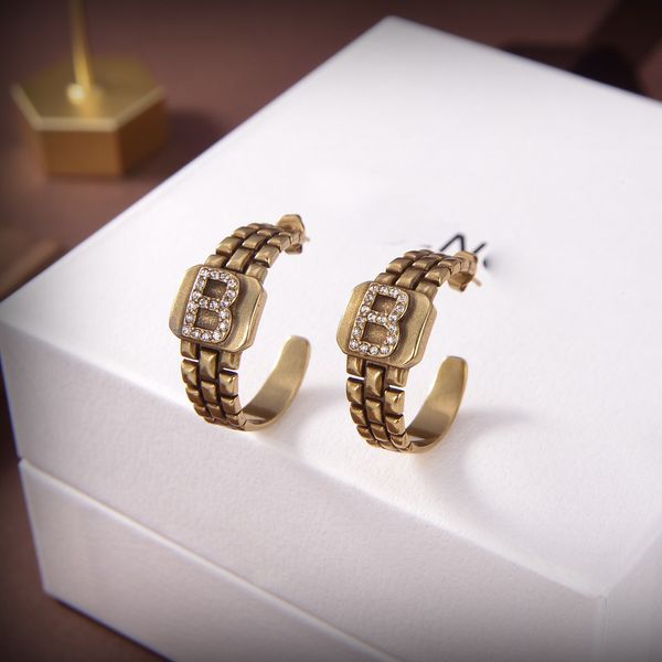 special offer 70% off luxury jewelry 2021 new brass b-shaped earrings for women gaio, Golden;silver
special offer 70% off luxury jewelry 2021 new brass b-shaped earrings for women gaio, Golden;silver