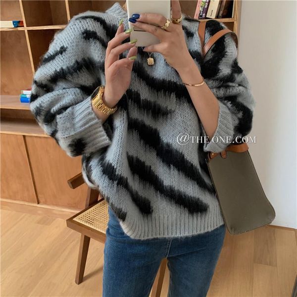 women's sweaters fall winter leopard chic floral print fashion sweater for ladies elegant warm thicken pullover women 2021, White;black
women's sweaters fall winter leopard chic floral print fashion sweater for ladies elegant warm thicken pullover women 2021, White;black