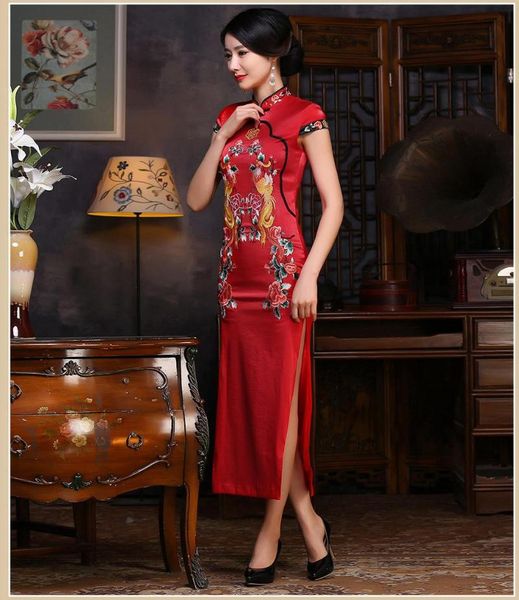 bride wedding party traditional cheongsam skirt red women embroidery flower summer qipao elegant slim straight chinese dresses ethnic clothi
bride wedding party traditional cheongsam skirt red women embroidery flower summer qipao elegant slim straight chinese dresses ethnic clothi
