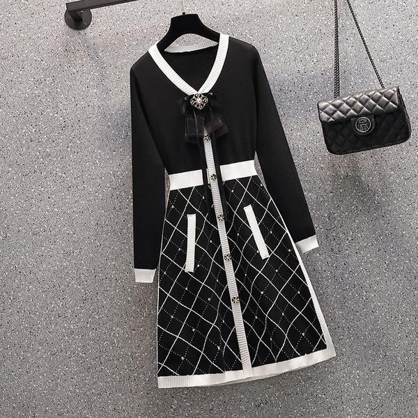 casual dresses french luxury knitted dress women clothes autumn 2021 fashion v-neck long sleeve sweet sweater with diamond, Black;gray
casual dresses french luxury knitted dress women clothes autumn 2021 fashion v-neck long sleeve sweet sweater with diamond, Black;gray