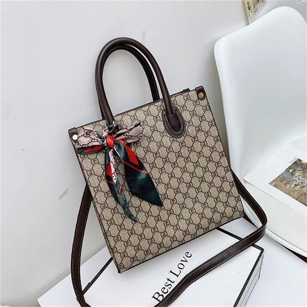 factory store shop fashion large capacity old flower tote bag women's hand new net red single shoulder diagonal
factory store shop fashion large capacity old flower tote bag women's hand new net red single shoulder diagonal