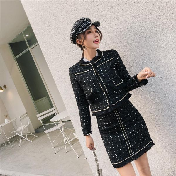 two piece dress autumn winter women elegant weaving skirts suits women's set tweed jacket +skirts 2 sets female woolen coat, White
two piece dress autumn winter women elegant weaving skirts suits women's set tweed jacket +skirts 2 sets female woolen coat, White