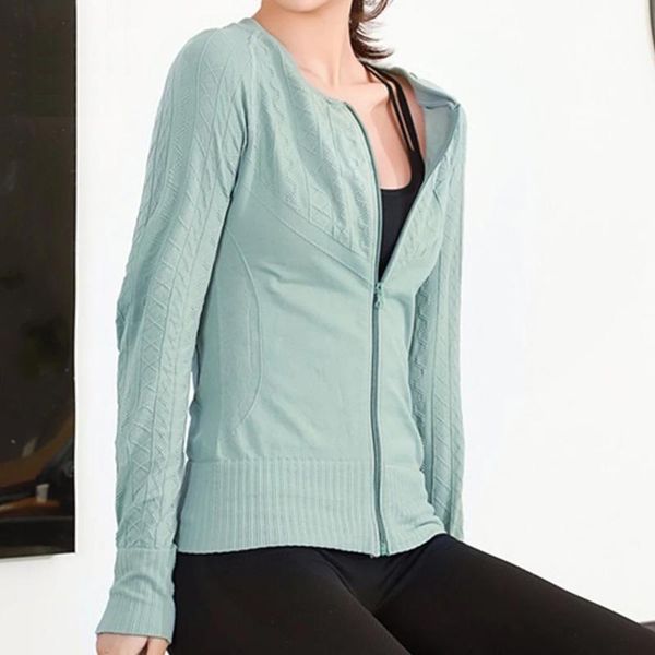 yoga outfit stretch sport jacket nude skinny wear long-sleeved running quick-drying zipper autumn and winter sports top
yoga outfit stretch sport jacket nude skinny wear long-sleeved running quick-drying zipper autumn and winter sports top