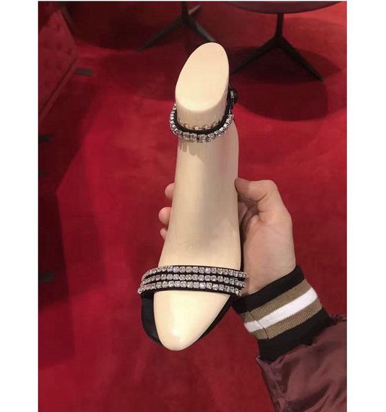handmade summer woman black sewing rhinestones open toe high heel buckle crystal sandal rhinestone sandals
handmade summer woman black sewing rhinestones open toe high heel buckle crystal sandal rhinestone sandals