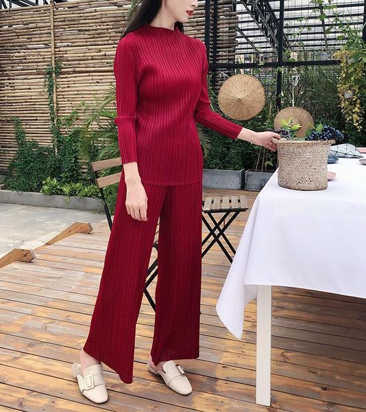 two piece dress selling miyake fold solid long sleeve turtleneck t-shirt + wide leg pants suit in stock, White
two piece dress selling miyake fold solid long sleeve turtleneck t-shirt + wide leg pants suit in stock, White