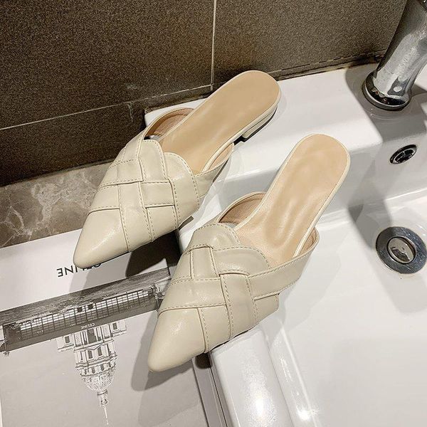 slippers muller slides women shoes half low-heel pointed toe hollow woman fashion woven outdoor ladies, Black 
slippers muller slides women shoes half low-heel pointed toe hollow woman fashion woven outdoor ladies, Black