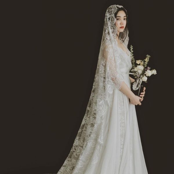 bridal veils 2.5 lace edge appliqued wedding veil white ivory one layer veu de noiva accessories cathedral 2021, Black
bridal veils 2.5 lace edge appliqued wedding veil white ivory one layer veu de noiva accessories cathedral 2021, Black