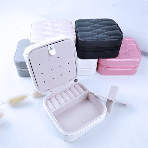 european style jewelry box large capacity earrings bracelet necklace ring travel mini jewelry storage box waterproof pu, Black;white
european style jewelry box large capacity earrings bracelet necklace ring travel mini jewelry storage box waterproof pu, Black;white