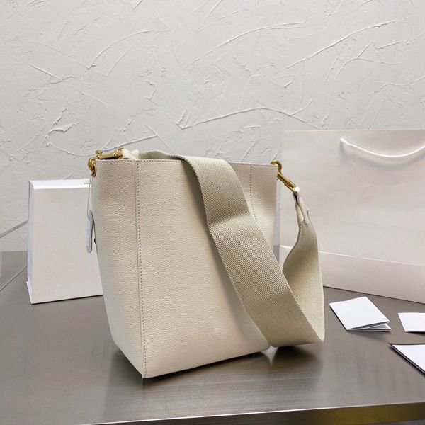 women's advanced design simple fashion bucket bag cowhide lychee grain shoulder bags travel cross-body package elegant composite packag
women's advanced design simple fashion bucket bag cowhide lychee grain shoulder bags travel cross-body package elegant composite packag