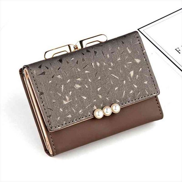 women pu leather pearl short wallet female coin purse fashion money bag vintage card holders womens small wallets, Red;black
women pu leather pearl short wallet female coin purse fashion money bag vintage card holders womens small wallets, Red;black