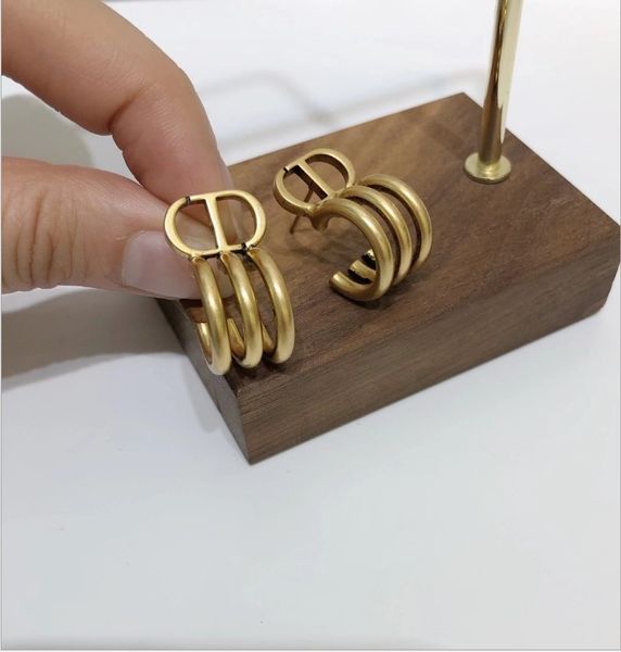 letter cyber monday new brass signature women earrings women silver needle proof allergy temperament versatile eardrop tide accessories blac, Golden
letter cyber monday new brass signature women earrings women silver needle proof allergy temperament versatile eardrop tide accessories blac, Golden