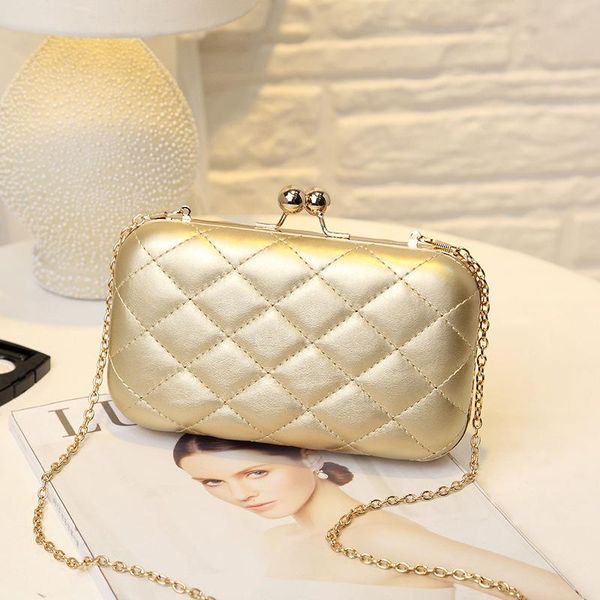 women's dinner bag clutch candy color banquet embroidered diamond chain single room diagonal evening bags
women's dinner bag clutch candy color banquet embroidered diamond chain single room diagonal evening bags