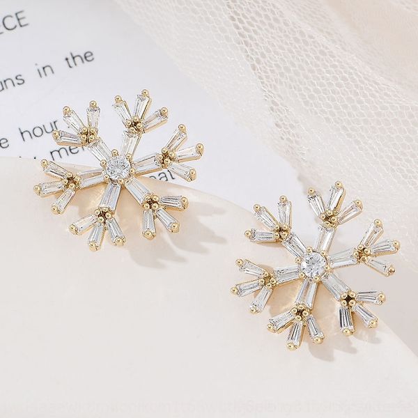 YJn s925 stud silver needle with zircon laid japan and south korea fashion snowflake christmas snowflake earrings and earrings gold versat, Golden;silver
YJn s925 stud silver needle with zircon laid japan and south korea fashion snowflake christmas snowflake earrings and earrings gold versat, Golden;silver