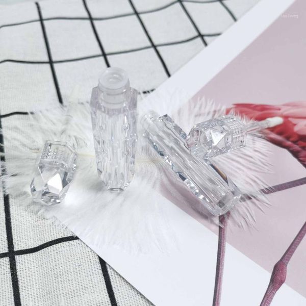 transparent material technology conjoined brush lip gloss empty tube eye shadow bottle storage bottles & jars
transparent material technology conjoined brush lip gloss empty tube eye shadow bottle storage bottles & jars