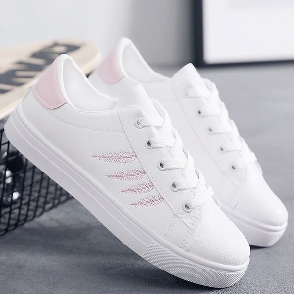 2021 new women fashion sneakers student luxury designer wild comfortable sports shoes outdoor women running sneakers
2021 new women fashion sneakers student luxury designer wild comfortable sports shoes outdoor women running sneakers