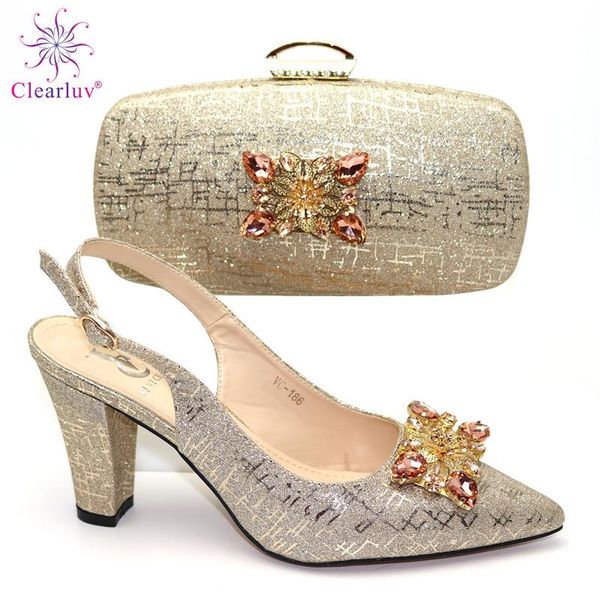 dress shoes light golden color 2021 summer sweet style african women and bag set with shinning crystal for wedding party, Black
dress shoes light golden color 2021 summer sweet style african women and bag set with shinning crystal for wedding party, Black