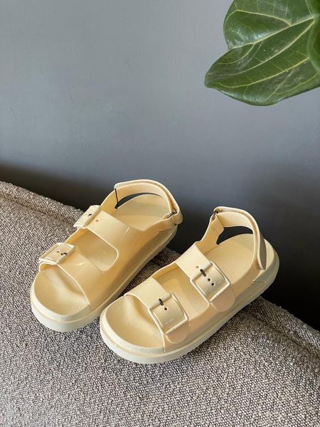 sandals 2021 arrival summer plastic rubber foam material lightweight comfortable waterproof seaside beach shoes for women, Black
sandals 2021 arrival summer plastic rubber foam material lightweight comfortable waterproof seaside beach shoes for women, Black