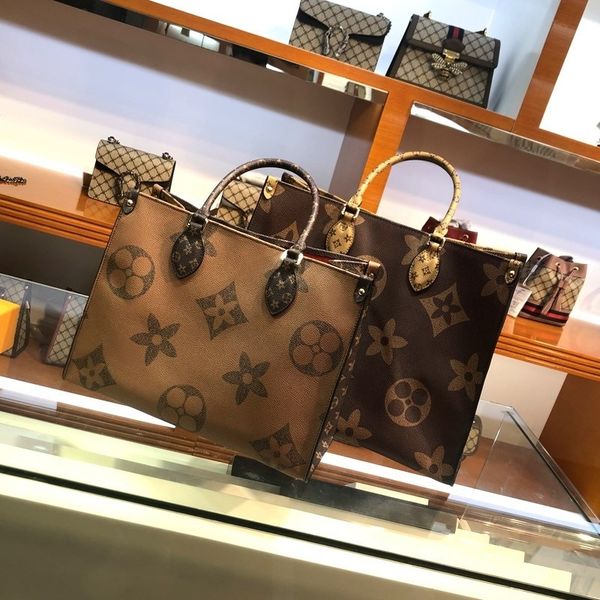 2021 new old women's double side color matching big flower shopping one shoulder gradient tote bag portable bag
2021 new old women's double side color matching big flower shopping one shoulder gradient tote bag portable bag