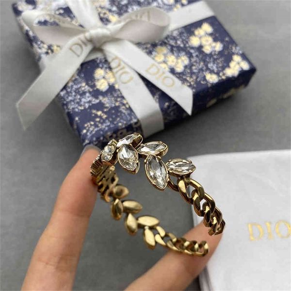 87% off wholesale shop family family's new eye full diamond bracelet female brass ja personalized simple high-end bracelet, Black
87% off wholesale shop family family's new eye full diamond bracelet female brass ja personalized simple high-end bracelet, Black
