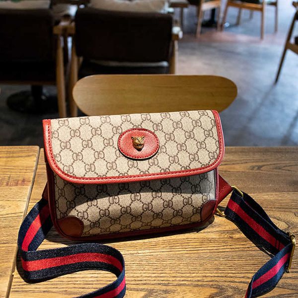 handbag 2021 new korean versatile one shoulder women's with net red and tiger head wide printed envelope small square handbag zly
handbag 2021 new korean versatile one shoulder women's with net red and tiger head wide printed envelope small square handbag zly