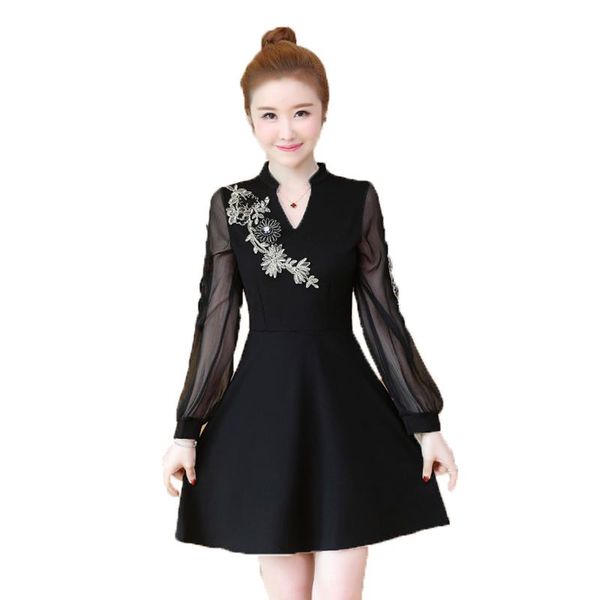 casual dresses 2021 large size women's embroidery a word spring v-neck dress lace hollow w249, Black;gray
casual dresses 2021 large size women's embroidery a word spring v-neck dress lace hollow w249, Black;gray