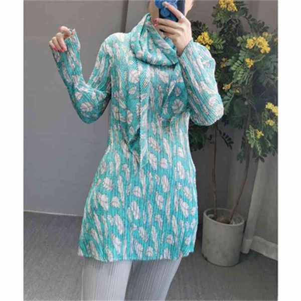 knits fashion the women's pleated slim print sleeve long t-shirt send scarves, White
knits fashion the women's pleated slim print sleeve long t-shirt send scarves, White