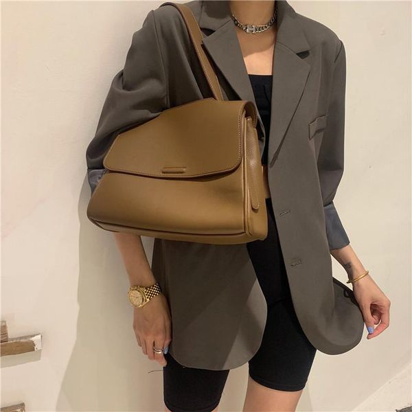 evening bags 2021 commuter handbags women designer retro desgin double shoulder strap ladies casual tote flap baglarge clutch bag
evening bags 2021 commuter handbags women designer retro desgin double shoulder strap ladies casual tote flap baglarge clutch bag