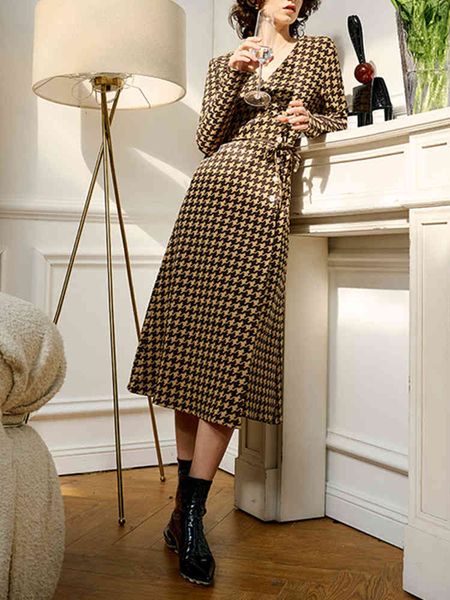casual dresses women retro houndstooth knit wrap midi dress ladies slim waist lace-up long sleeve knitwear robe with buttons autumn winter 8, Black;gray
casual dresses women retro houndstooth knit wrap midi dress ladies slim waist lace-up long sleeve knitwear robe with buttons autumn winter 8, Black;gray