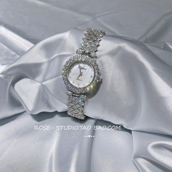 wristwatches wholesale durable fashion quartz designer dresses famous brands wrist watch iced out full diamond stainless steel, Slivery;brown
wristwatches wholesale durable fashion quartz designer dresses famous brands wrist watch iced out full diamond stainless steel, Slivery;brown