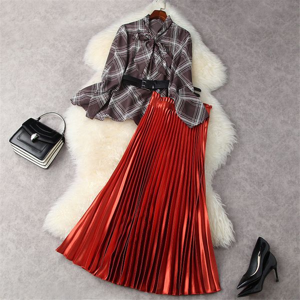 runway designers spring clothes elegant lady arch collar chiffon blouse and pleated skirt sets, Black
runway designers spring clothes elegant lady arch collar chiffon blouse and pleated skirt sets, Black