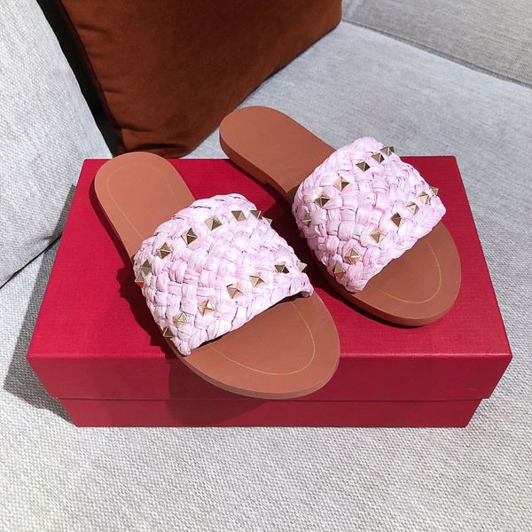 2021ss fashion trend women sandals flat slippers flip flops stud beach shoes summer rivets slippers colors lazy men sandals size 35-39, Black
2021ss fashion trend women sandals flat slippers flip flops stud beach shoes summer rivets slippers colors lazy men sandals size 35-39, Black