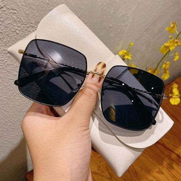 sunglasses 2021 oversized square women men fashion gradient lenses sun glasses ladies retro metal frame driving eyeglasses uv400, White;black
sunglasses 2021 oversized square women men fashion gradient lenses sun glasses ladies retro metal frame driving eyeglasses uv400, White;black