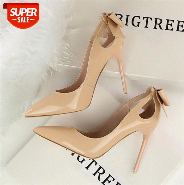 3168-8 korean version of thin high heels stiletto shallow pointy patent leather hollowed out bow single shoes #az6e
3168-8 korean version of thin high heels stiletto shallow pointy patent leather hollowed out bow single shoes #az6e